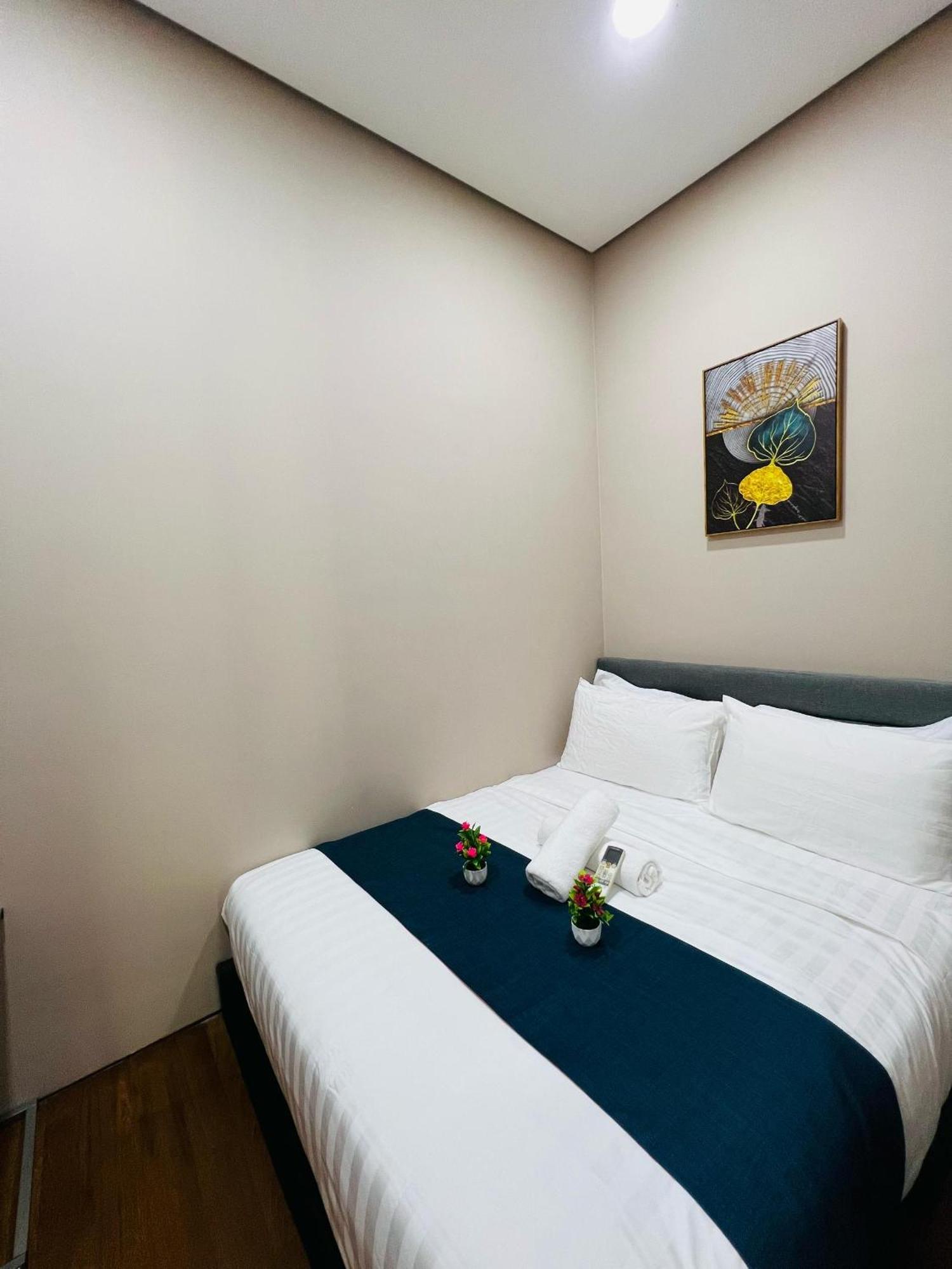 Soho Suites Klcc By Comfort Suites Kuala Lumpur Exterior photo